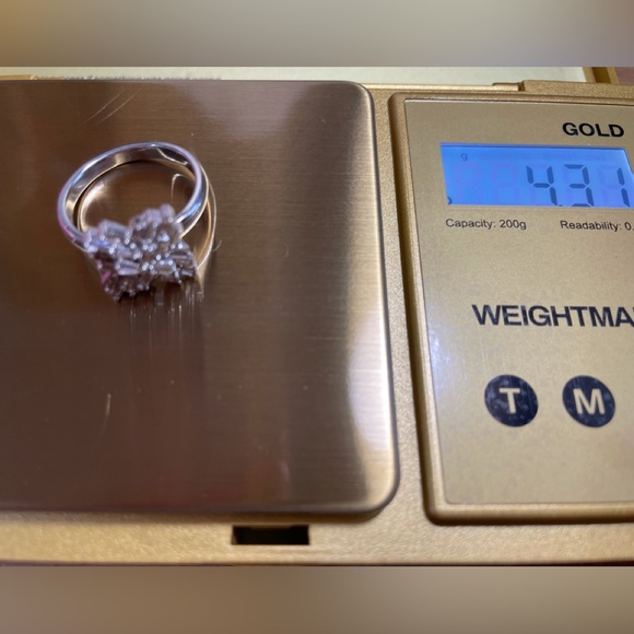 K18 18k Real Gold Japan Natural Diamonds baguette ring WG with certificate - Picture 8 of 11